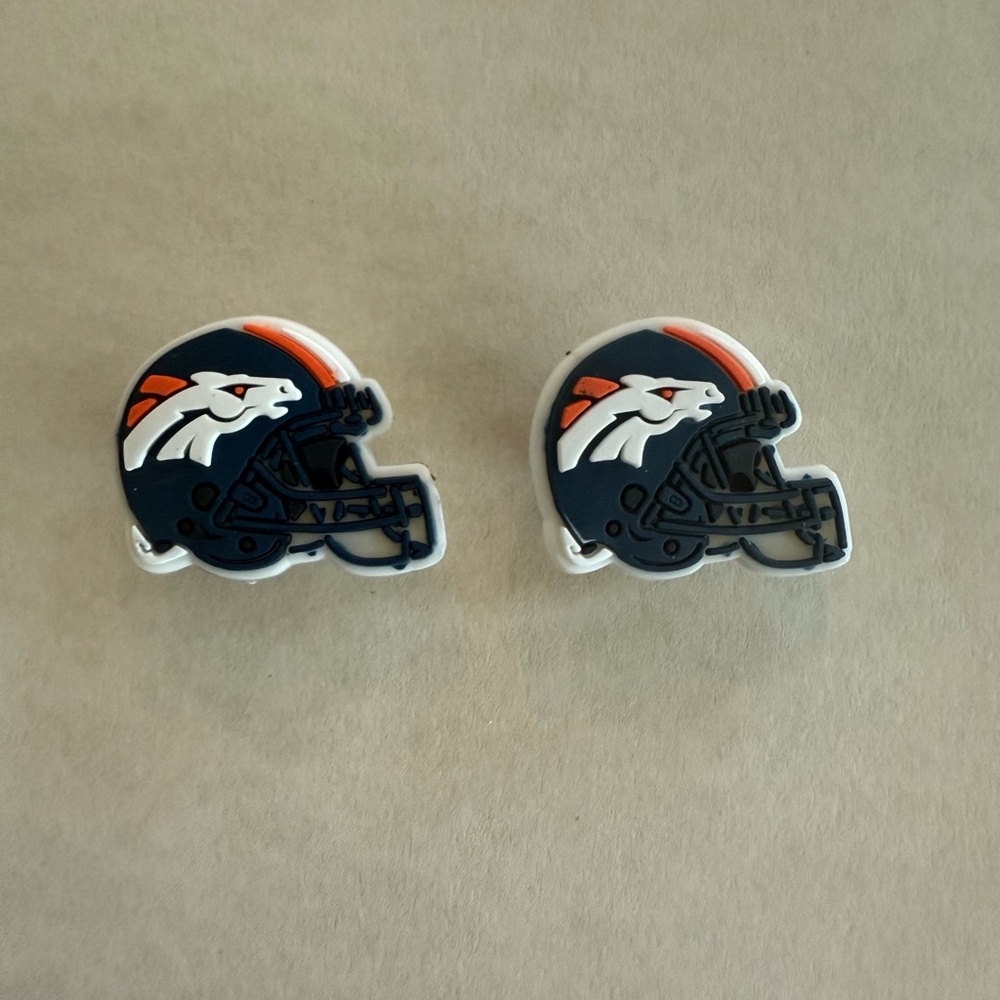 NEW- NFL- Denver Broncos Helmet Croc Charms Set- Super Fan Gear
